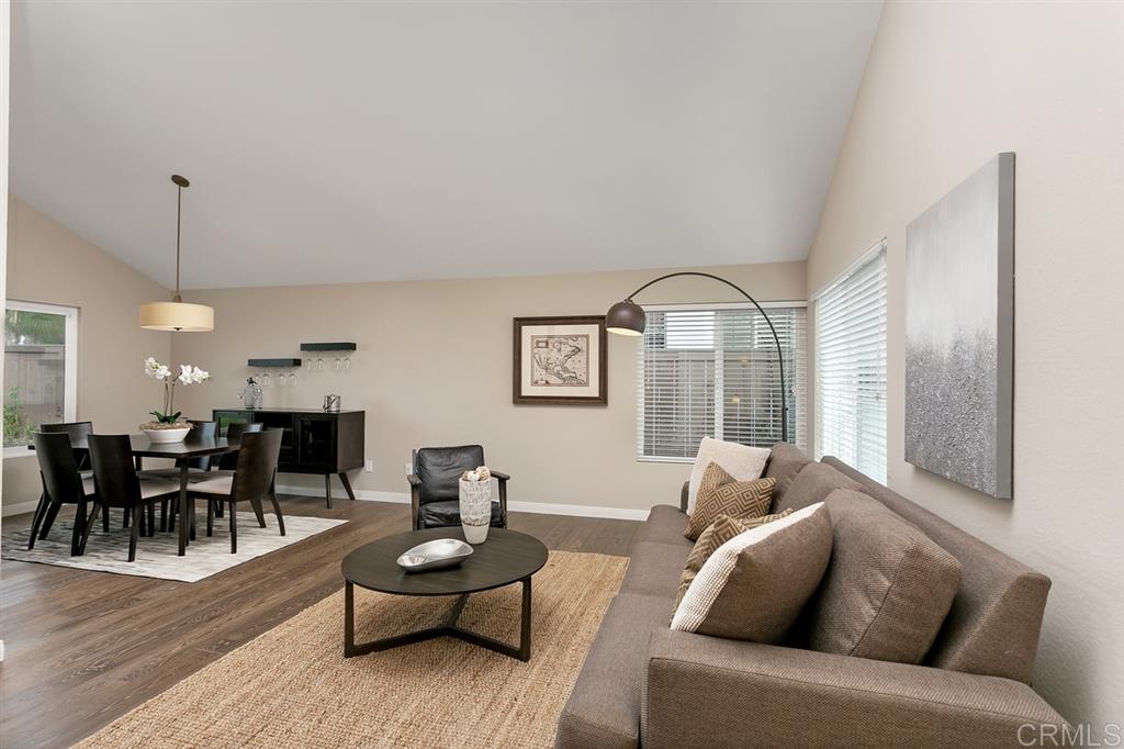 2055 Wandering Road Encinitas, CA 92024 - Photo 4 of 25 Limed Oak Floors