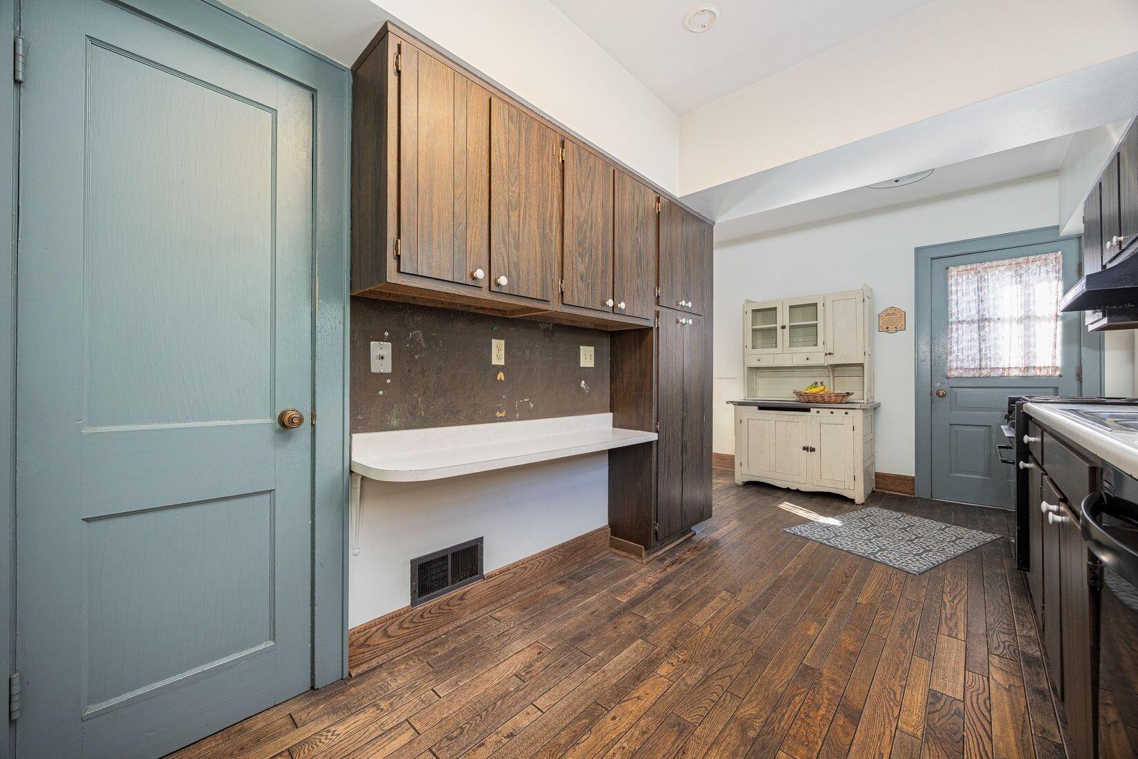 2619 Bexley Park Road Columbus, OH 43209 - Photo 14 of 39 Kitchen
