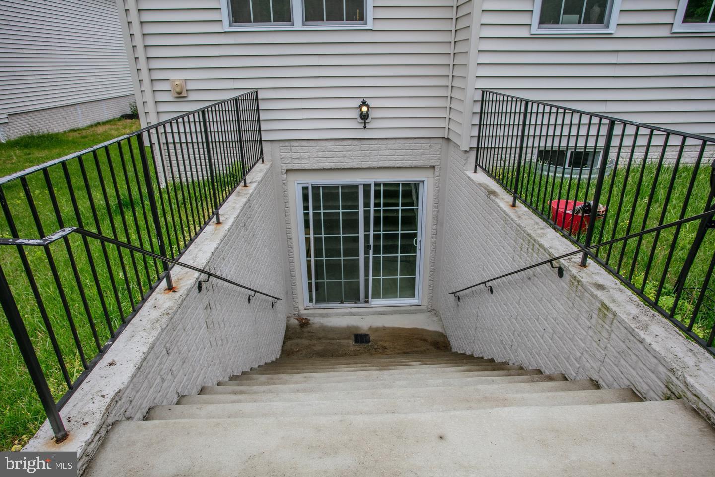 4902 Bridle Ridge Road Upper Marlboro, MD 20772 - Photo 19 of 20 a view of front door and small garden
