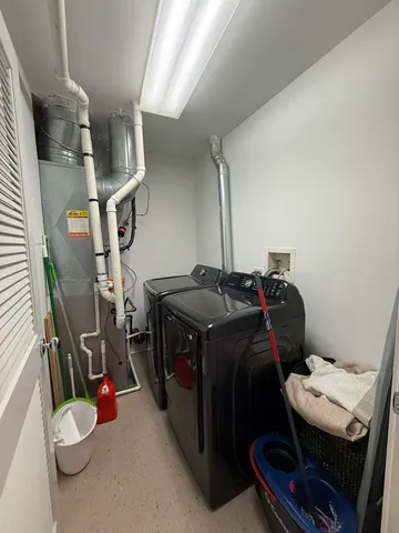 $3,500 | 222 South Racine Avenue, Unit 207, Chicago, IL 60607