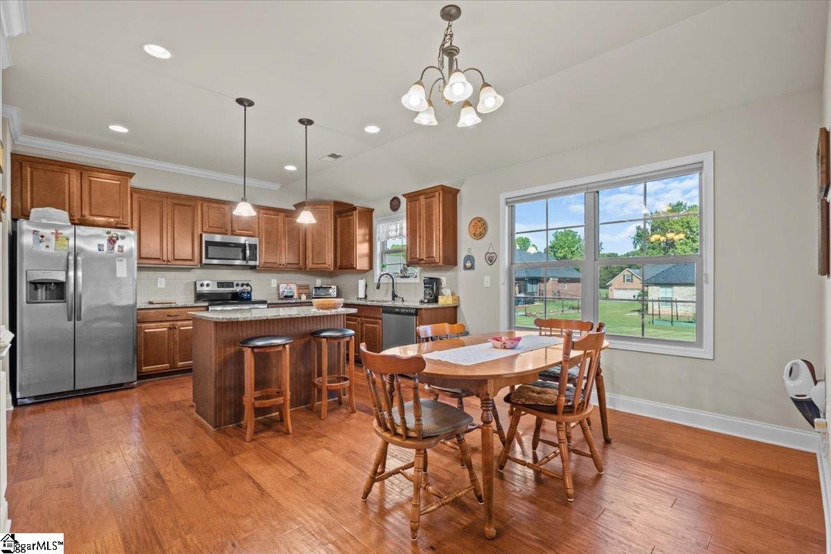 611 East Dateria Way Inman, SC 29349 - Photo 8 of 31 Gallery Image 8