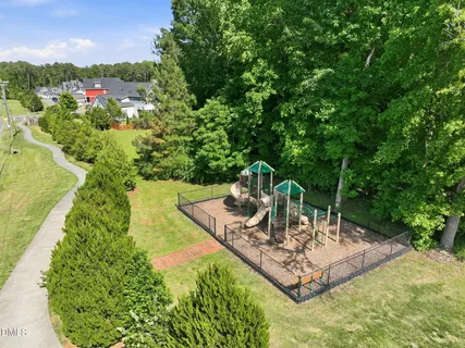 $985,000 | 139 Larkin Lane, Chapel Hill, NC 27516