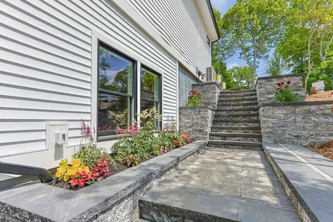 $1,995,000 | 73 Lake Shore Drive, Falmouth, MA 02536