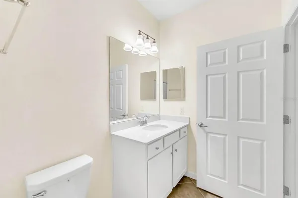 $2,300 | 17510 Gawthrop Drive, Unit 404, Lakewood Ranch, FL 34211