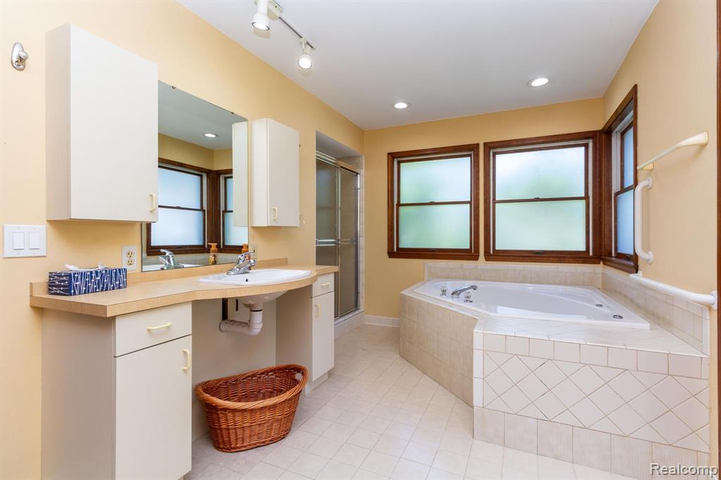 26429 Inkster Road Flat Rock, MI 48134 - Photo 28 of 93 Gallery Image 28