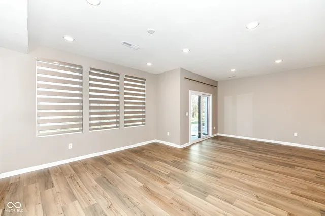 $2,395 | 3279 Haflinger Drive, Zionsville, IN 46077