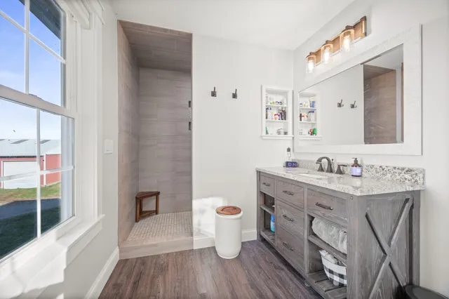 $750,000 | 4855 County Road 8 Southwest, Waverly, MN 55390