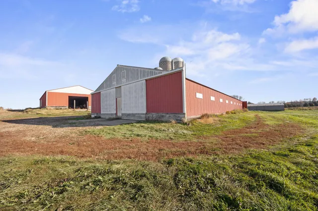 $750,000 | 4855 County Road 8 Southwest, Waverly, MN 55390