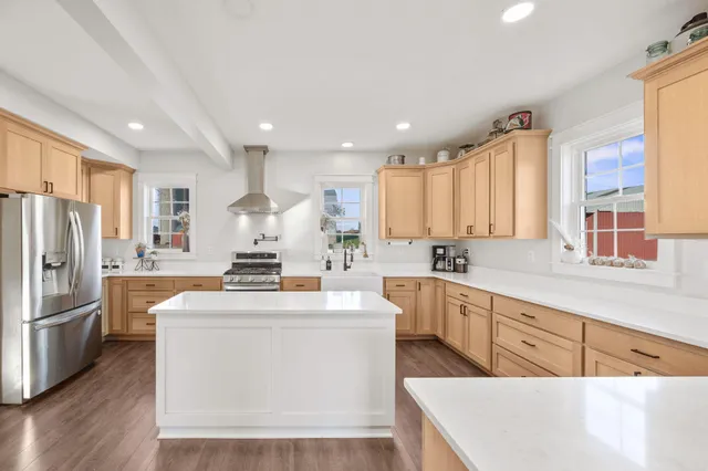 $750,000 | 4855 County Road 8 Southwest, Waverly, MN 55390