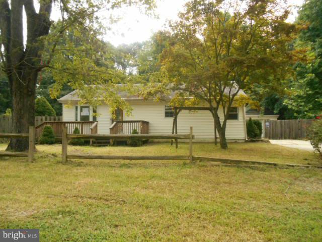 653 Powhatan Beach Road Pasadena, MD 21122 - Photo 1 of 12 Exterior (Front)
