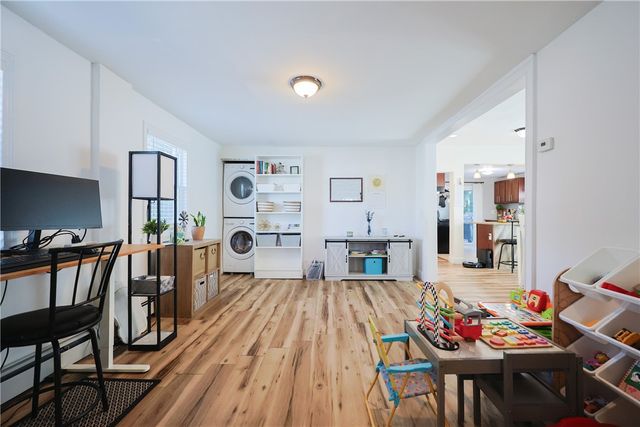 $425,000 | 1736 Elmwood Avenue, Warwick, RI 02888