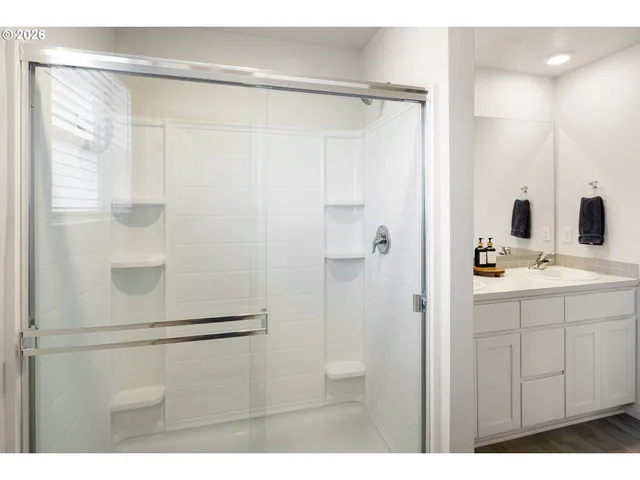 $440,000 | 2483 30th Street, Springfield, OR 97477