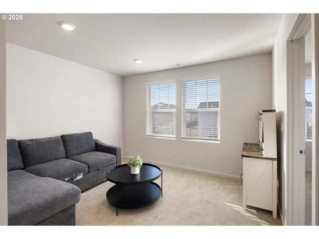 $440,000 | 2483 30th Street, Springfield, OR 97477