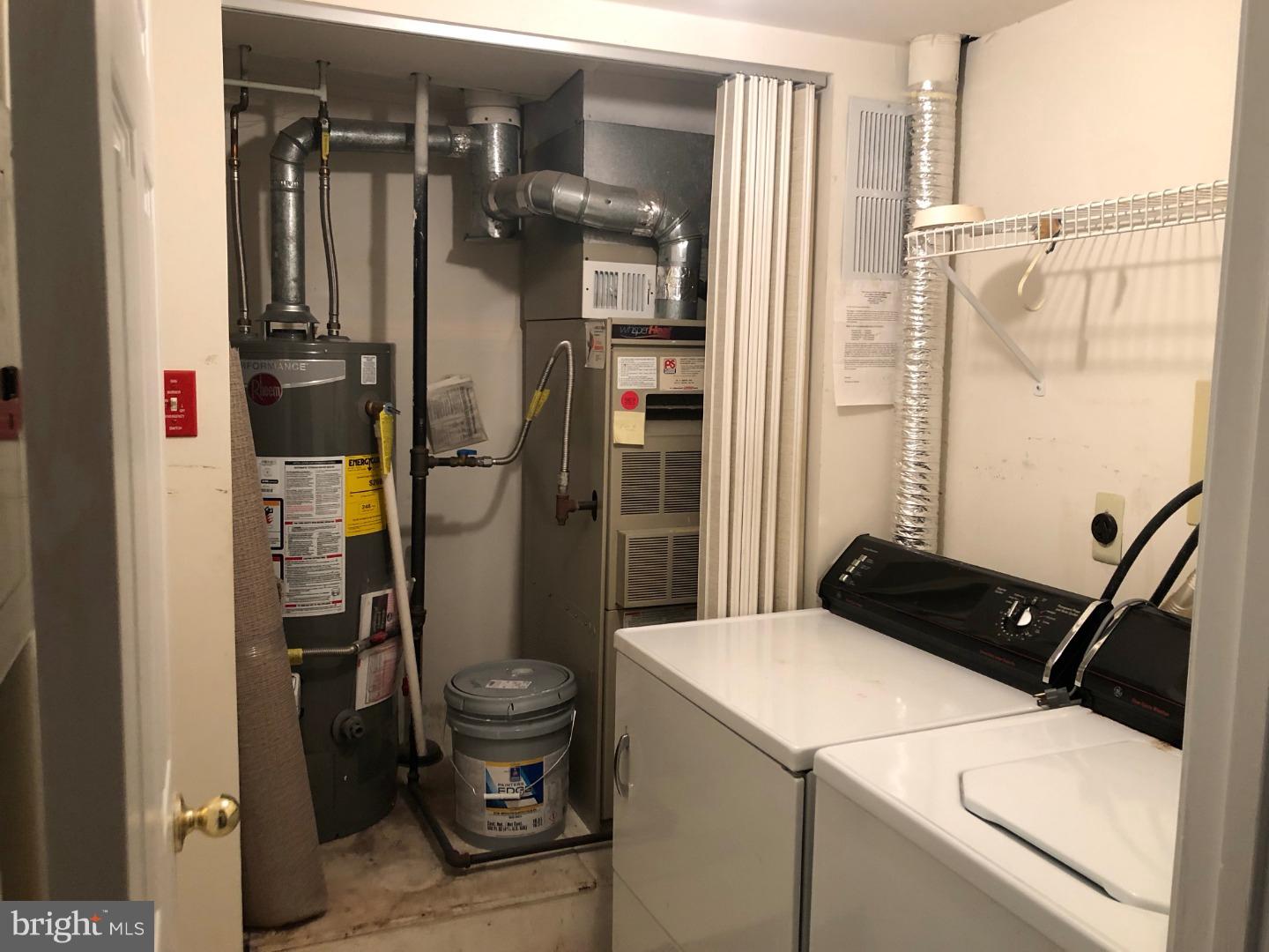 2015 Welsh Road, Unit 39 Philadelphia, PA 19115 - Photo 5 of 9 Laundry Room