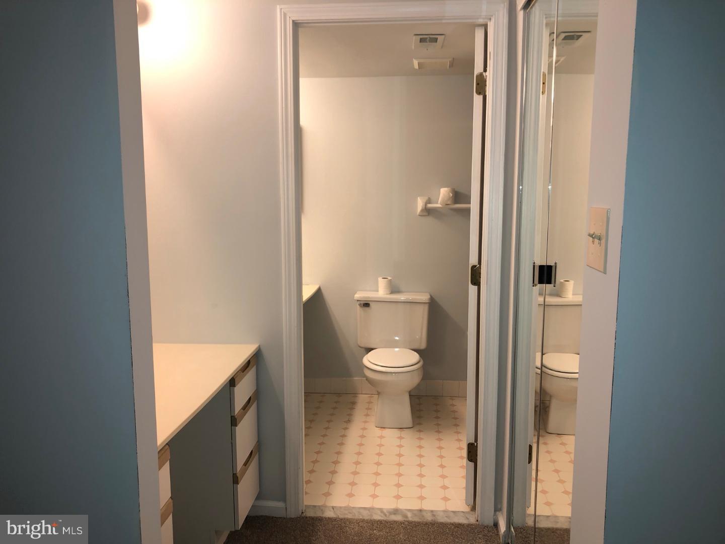 2015 Welsh Road, Unit 39 Philadelphia, PA 19115 - Photo 7 of 9 Bathroom