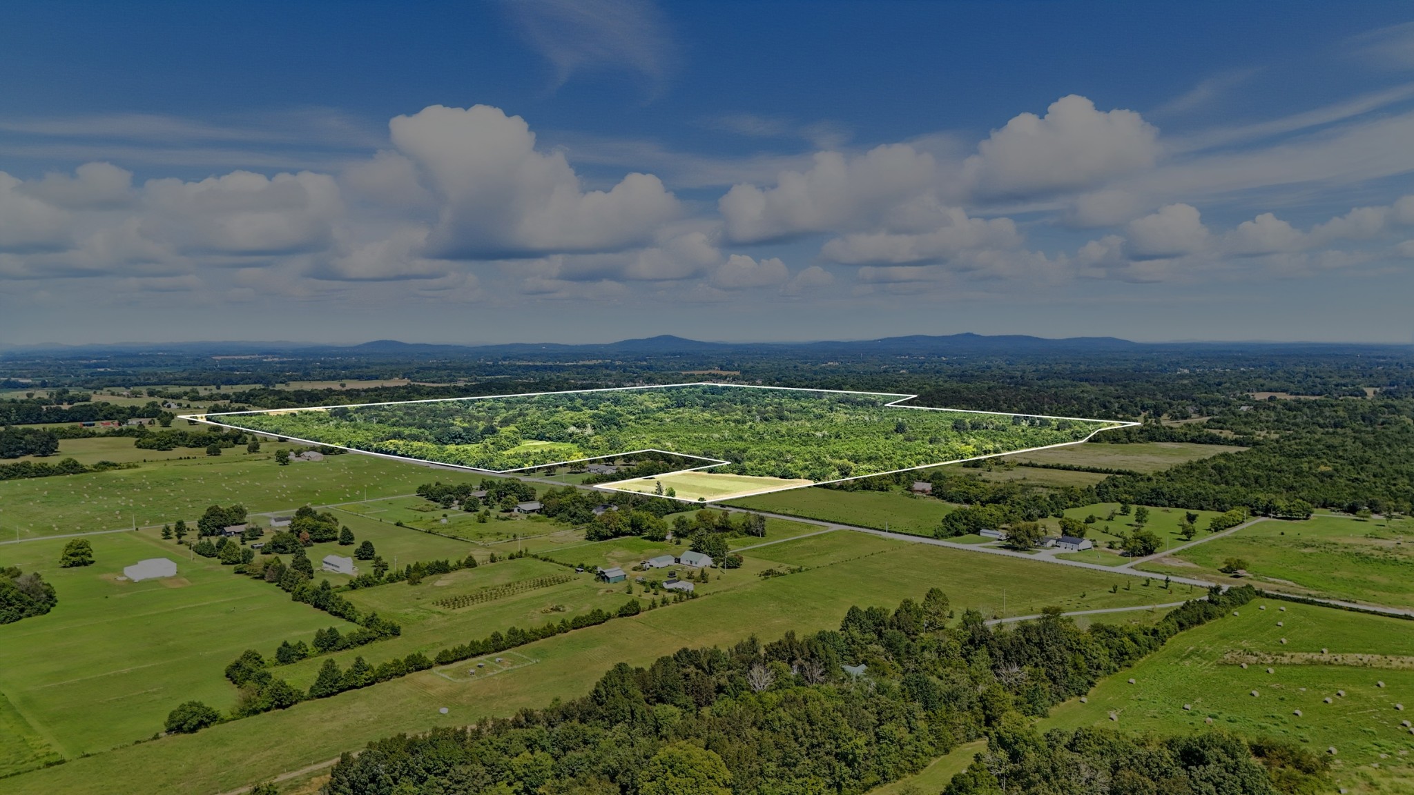 790 Squire Hall Road Bell Buckle, TN 37020 - Photo 40 of 42 a view of a water with an outdoor space