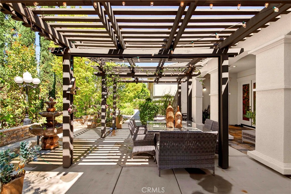16375 Ory Circle Riverside, CA 92503 - Photo 48 of 51 a outdoor space with sitting area