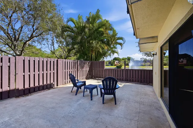$295,000 | 2913 Southwest 22nd Circle, Unit 36A, Delray Beach, FL 33445