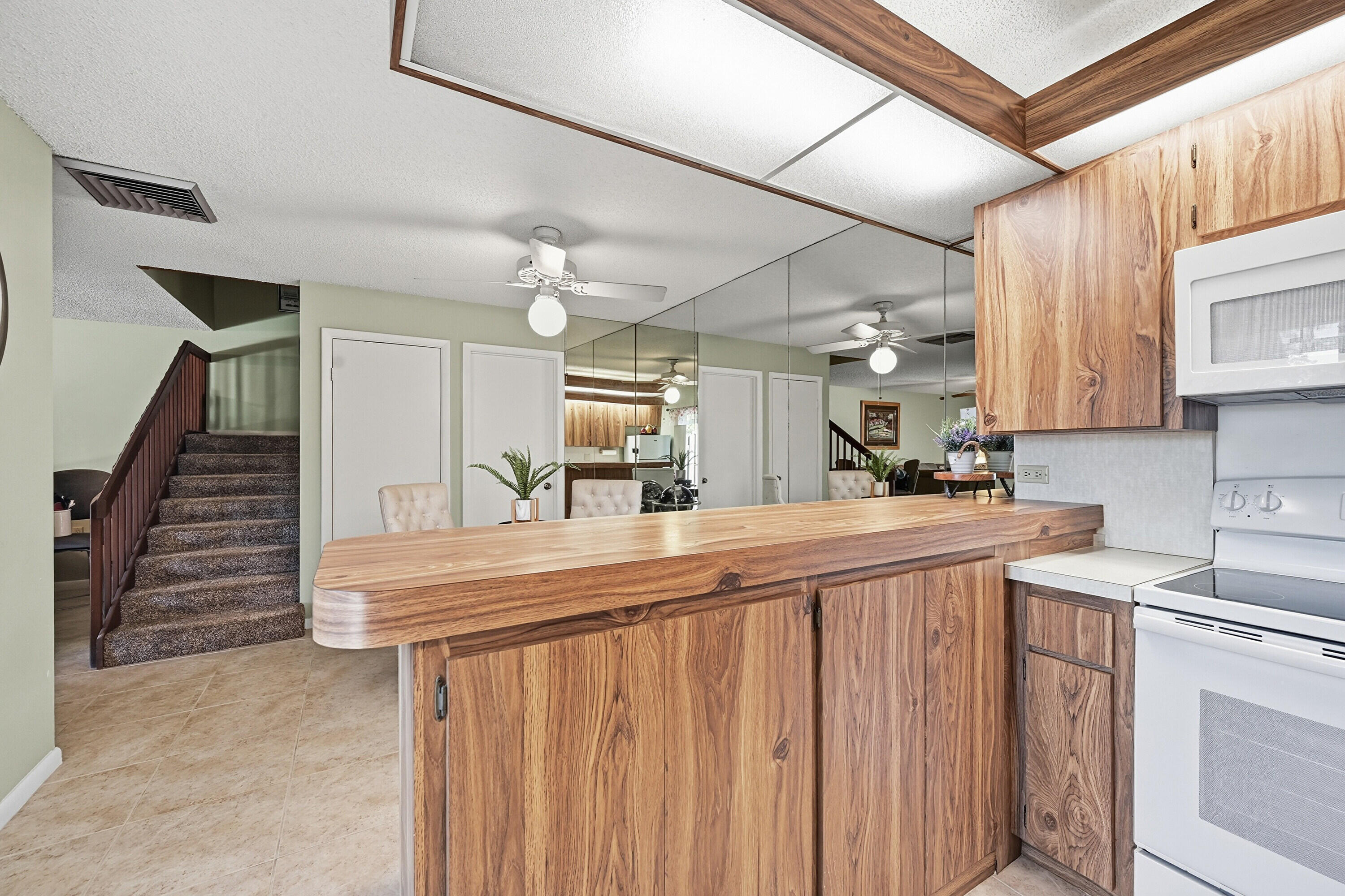 2913 Southwest 22nd Circle, Unit 36A Delray Beach, FL 33445 - Photo 11 of 39 07_ra1_3400