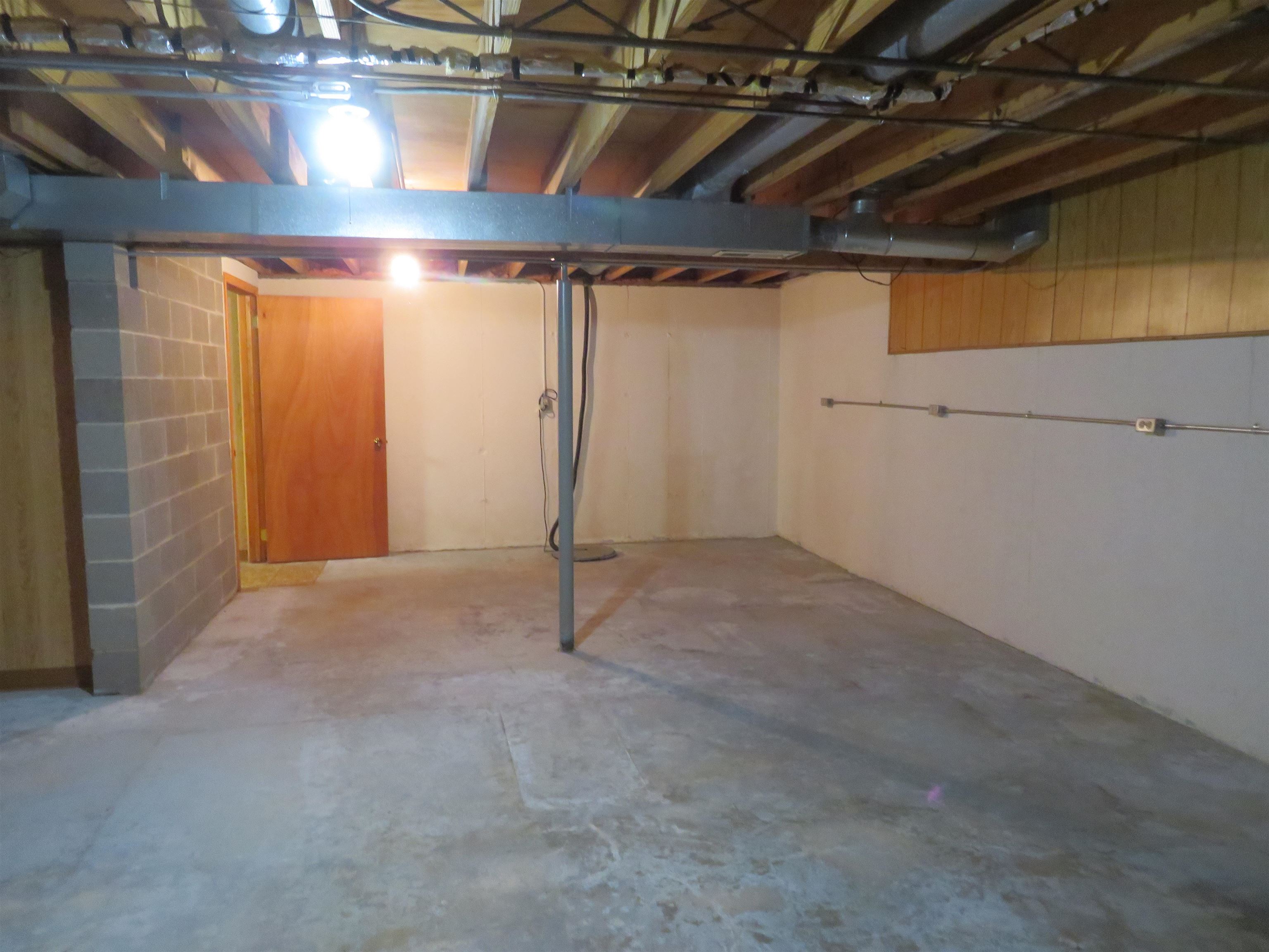 706 Quail Ridge Drive Freeport, IL 61032 - Photo 16 of 21