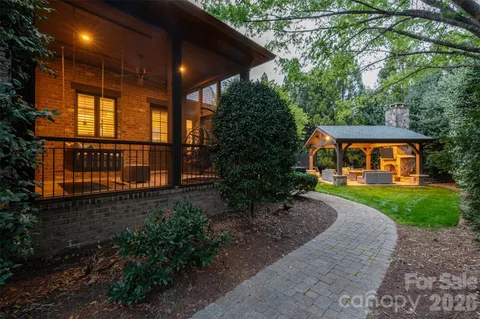 $2,100,000 | 8304 Marcliffe Court, Waxhaw, NC 28173