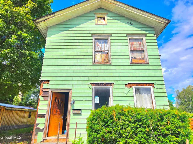 $28,900 | 32 Center Street, Milford, NY 13807