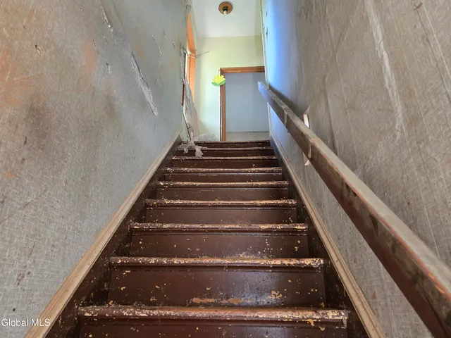 $28,900 | 32 Center Street, Milford, NY 13807