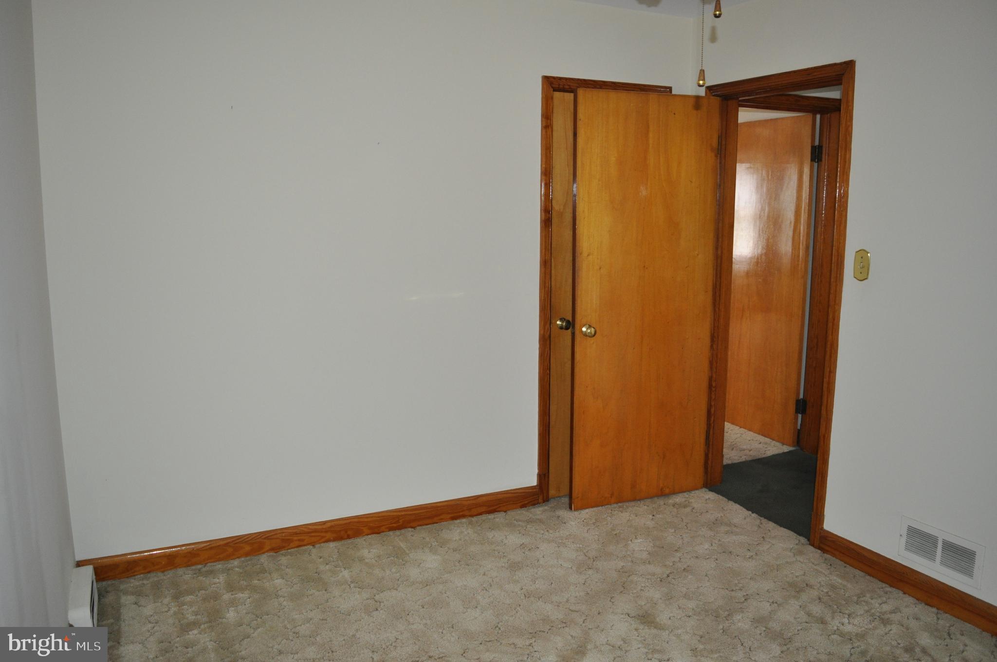 1818 Hanford Road Baltimore, MD 21237 - Photo 16 of 28 BEDROOM 2
