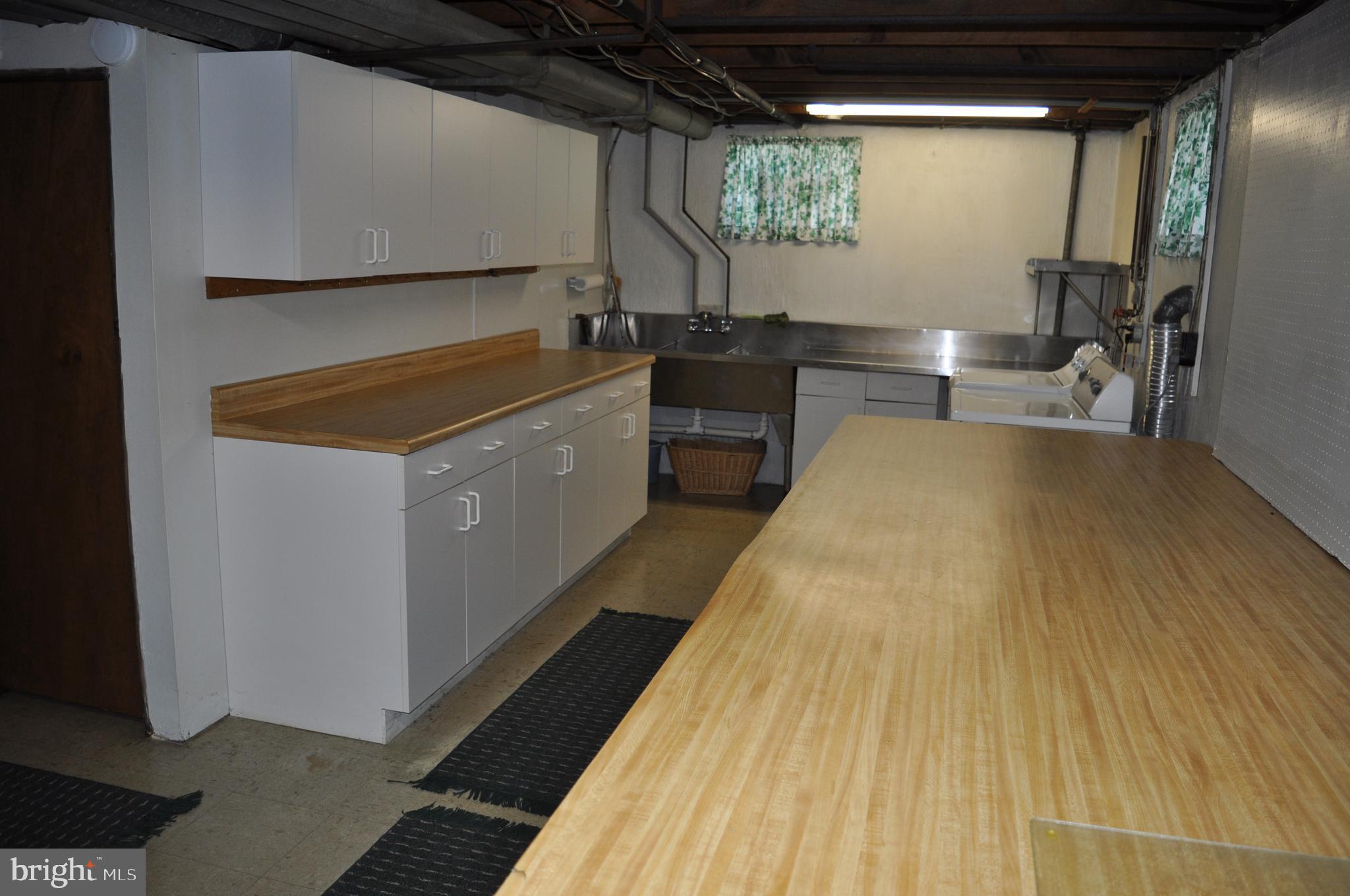 1818 Hanford Road Baltimore, MD 21237 - Photo 25 of 28 UTILITY ROOM