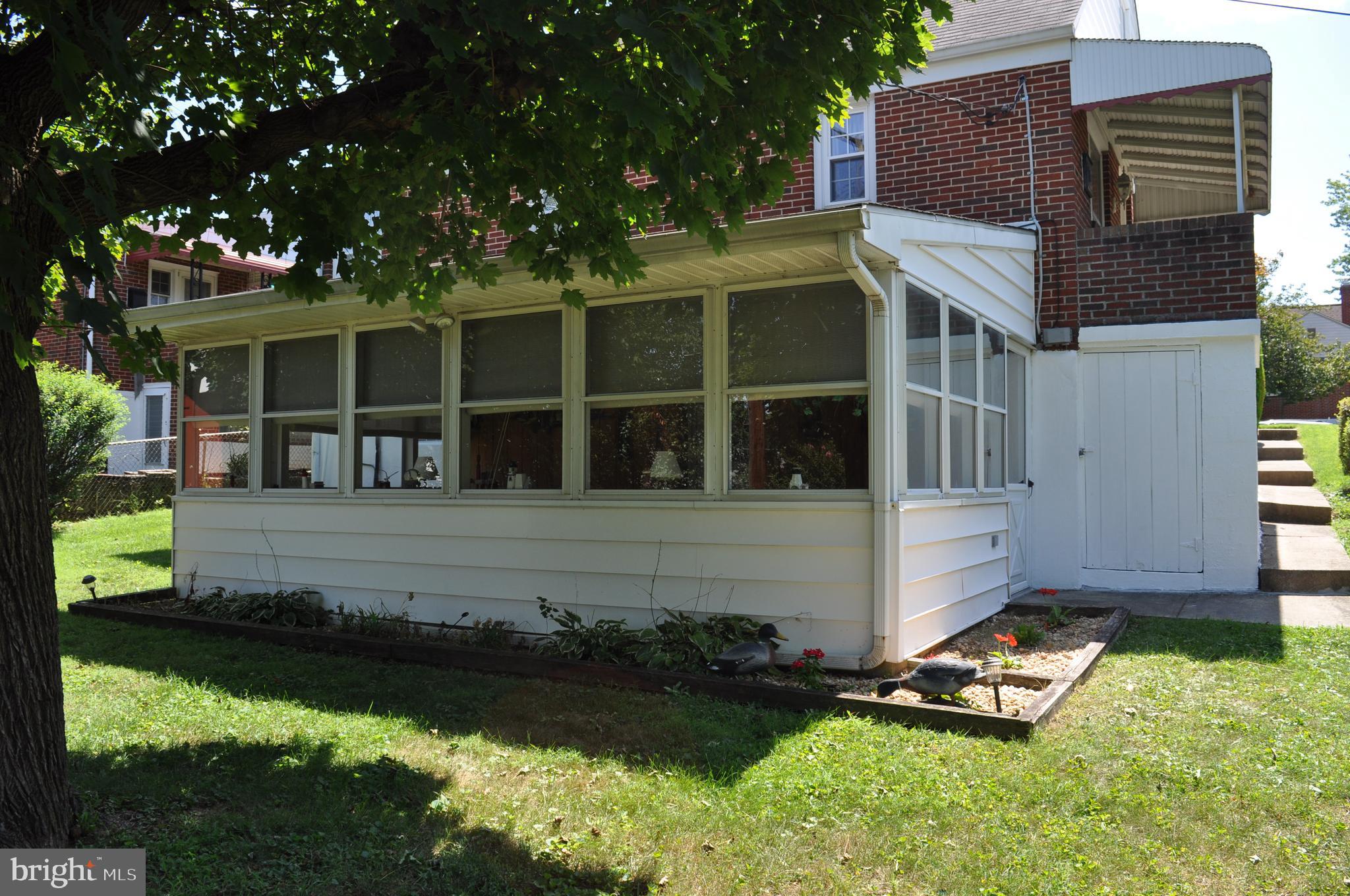 1818 Hanford Road Baltimore, MD 21237 - Photo 4 of 28 REAR VIEW - ENCLOSED PATIO