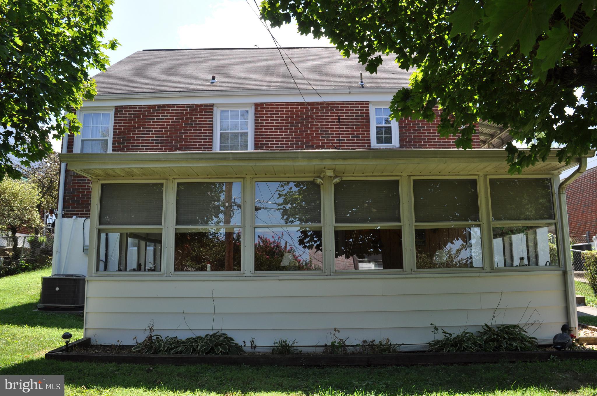 1818 Hanford Road Baltimore, MD 21237 - Photo 5 of 28 REAR