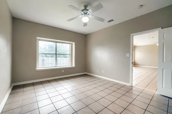 $1,945 | 21501 Boggy Ford Road, Unit B, Lago Vista, TX 78645