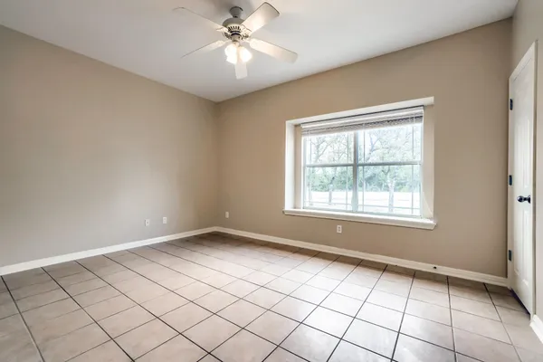 $1,945 | 21501 Boggy Ford Road, Unit B, Lago Vista, TX 78645