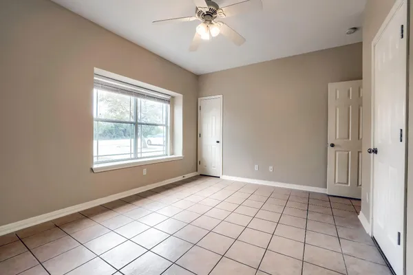 $1,945 | 21501 Boggy Ford Road, Unit B, Lago Vista, TX 78645