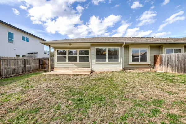 $1,945 | 21501 Boggy Ford Road, Unit B, Lago Vista, TX 78645