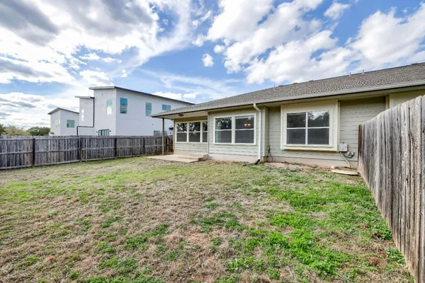 $1,945 | 21501 Boggy Ford Road, Unit B, Lago Vista, TX 78645