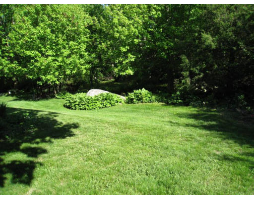 186 Spring Street Shrewsbury, MA 01545 - Photo 17 of 18 Gallery Image 17