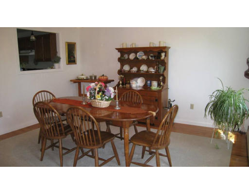 186 Spring Street Shrewsbury, MA 01545 - Photo 4 of 18 Gallery Image 4