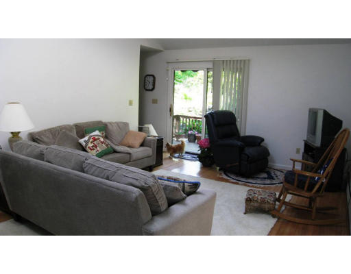 186 Spring Street Shrewsbury, MA 01545 - Photo 6 of 18 Gallery Image 6