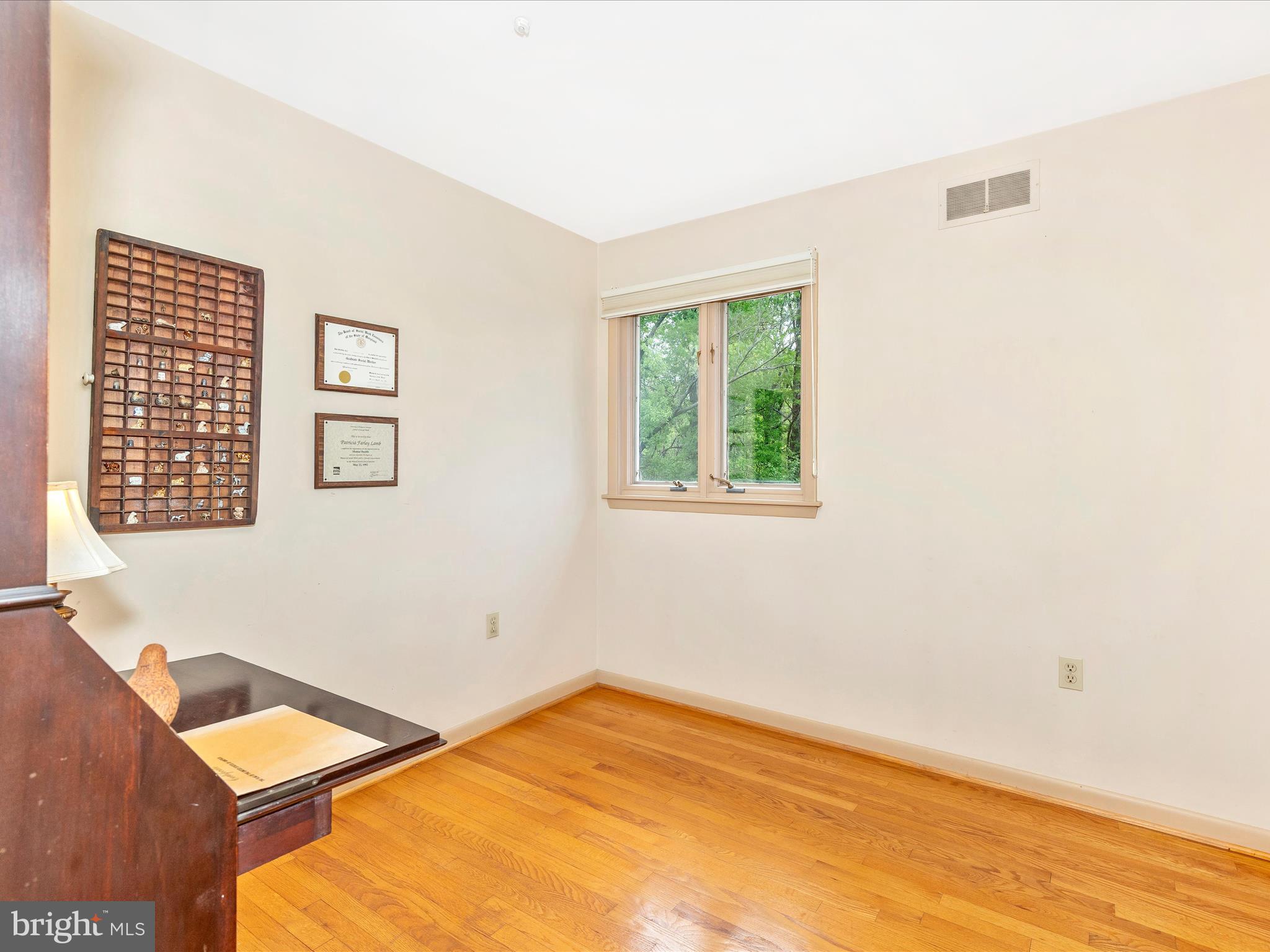 7903 Runnymeade Drive Frederick, MD 21702 - Photo 30 of 51 a room with windows