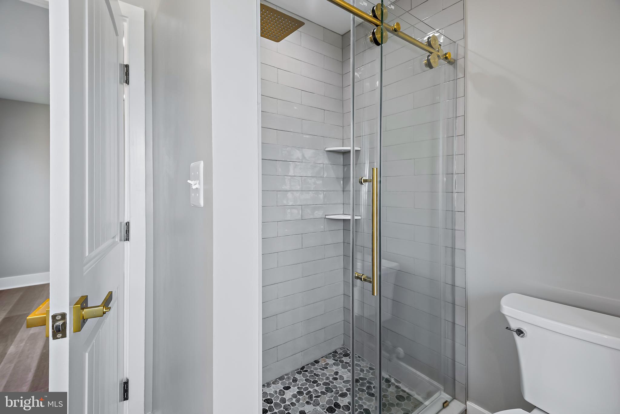 1220 Daves Road Edgewater, MD 21037 - Photo 49 of 79 owner suite