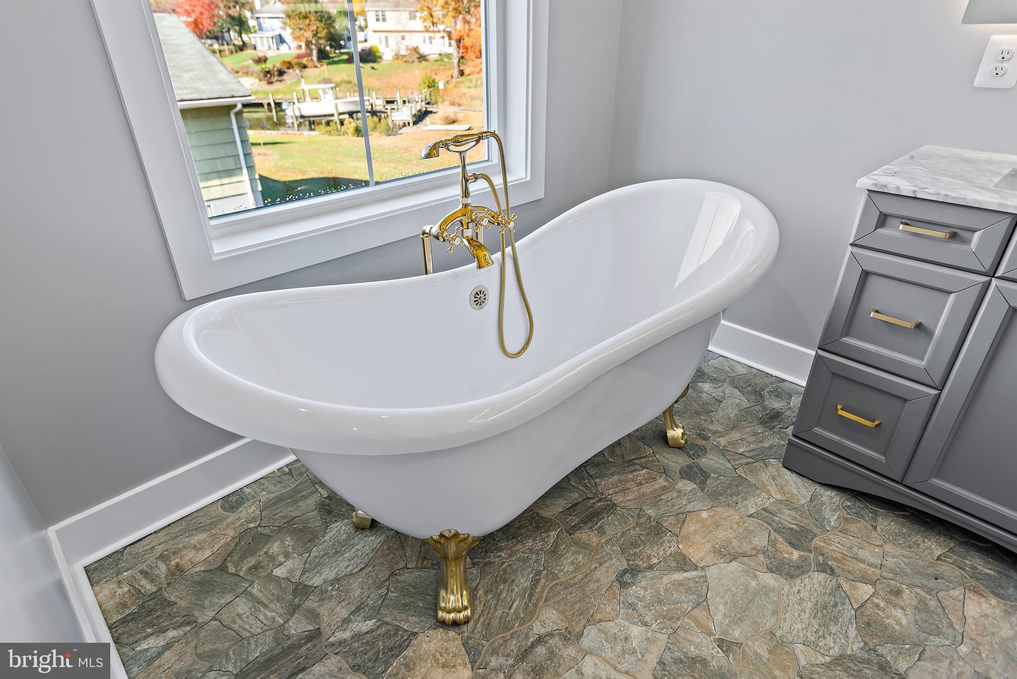 1220 Daves Road Edgewater, MD 21037 - Photo 50 of 79 Owner suite