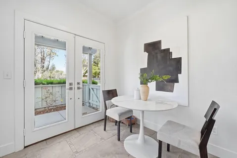 $1,728,000 | 2291 Oaktree Drive, Unit 201, Mountain View, CA 94040