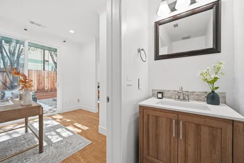 $1,728,000 | 2291 Oaktree Drive, Unit 201, Mountain View, CA 94040