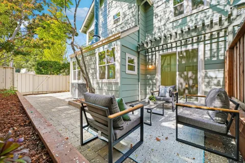 $1,728,000 | 2291 Oaktree Drive, Unit 201, Mountain View, CA 94040
