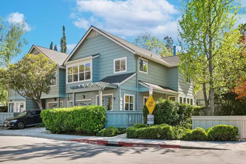 $1,728,000 | 2291 Oaktree Drive, Unit 201, Mountain View, CA 94040