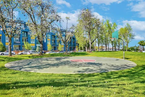 $1,728,000 | 2291 Oaktree Drive, Unit 201, Mountain View, CA 94040