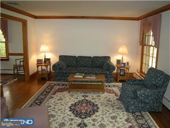 967 Cloverly Road Berwyn, PA 19312 - Photo 3 of 12