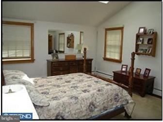 967 Cloverly Road Berwyn, PA 19312 - Photo 8 of 12 Bedroom - Main