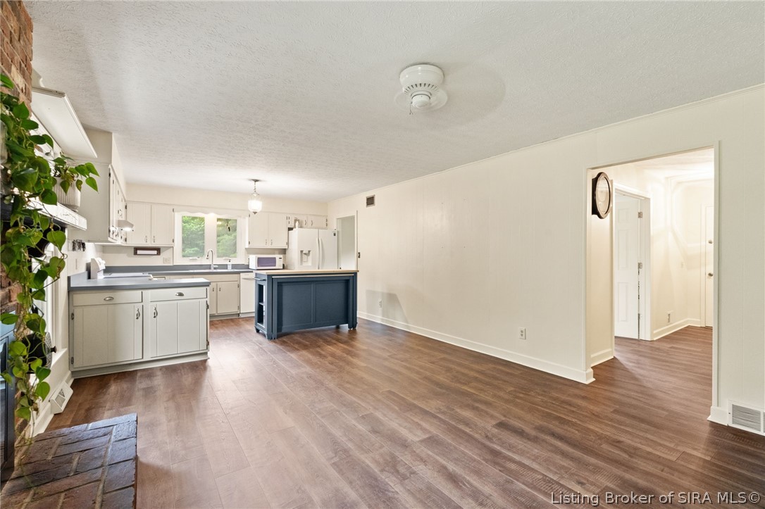 4100 St Johns Road Greenville, IN 47124 - Photo 10 of 37
